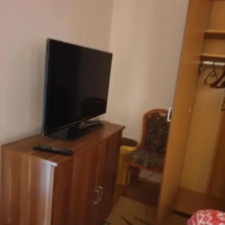 La Raul 펜션 주릴로브카